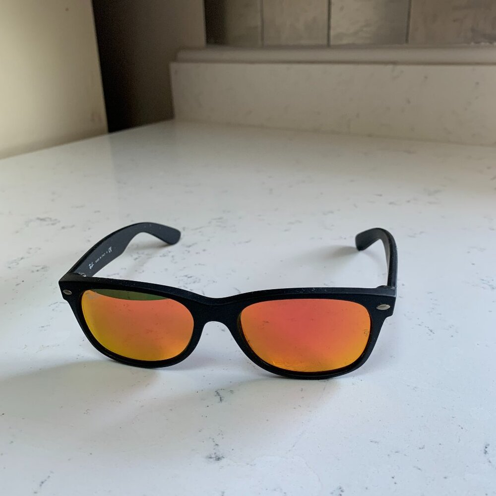 Ray Ban - New Wayfarer Reflective tint, rubber frame